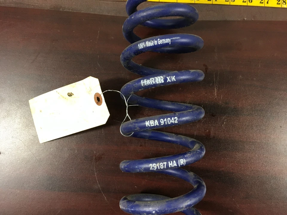 Muelle helicoidal trasero derecho del pasajero BMW 335i 2011-2016 29187 HA (R) OEM. Foto 4 de 4