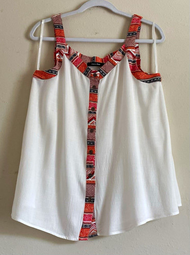 Doe & Rae Women’s L White/Multicolor Geometric Trim Square Neck Rayon Tank Top