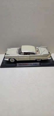MOTOR MAX 1:18 DIECAST MODEL 1958 PLYMOUTH FURY Cream 