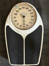 Vintage Health O Meter Professional 325lb Big Foot Scale Model 150 w/ Markers