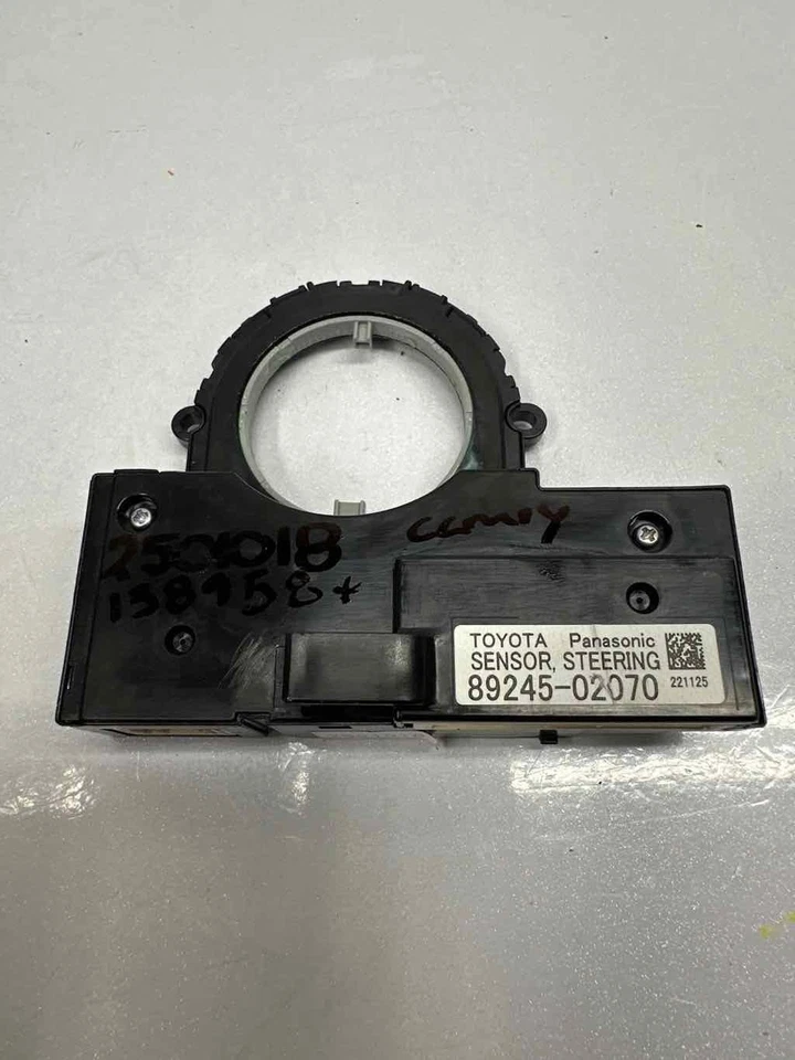 Toyota Camry steering angle sensor 2020 to 2023 crank wheel assy OEM 8924502070 - Image 3 of 4