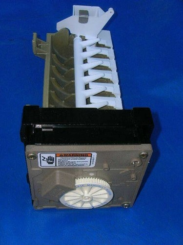 NEU Original Norcold Original-Zubehör-Hersteller #633324 Eismaschine + Abdeckung / 8 Halbmondwürfel / 120 Volt - Bild 7 von 12