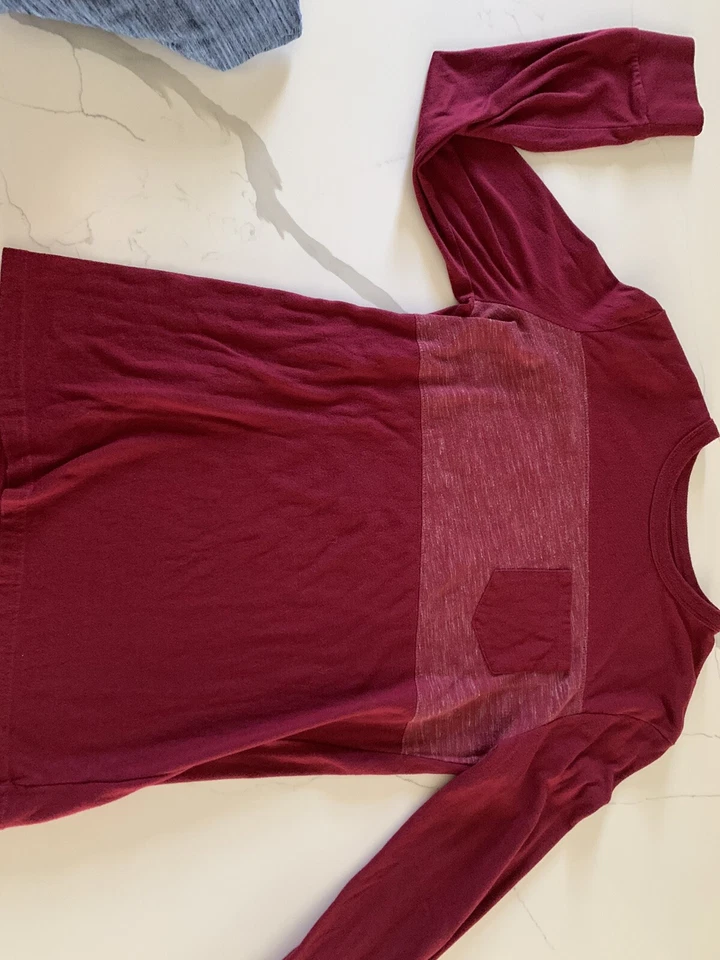 Lote de 2 Camisas Niños Rojo y Azul Target Cat & Jack L/XL Foto 4 de 4