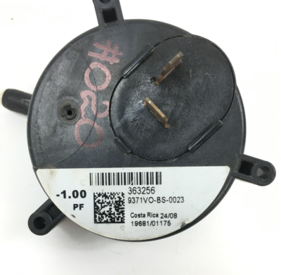 York Luxair Furnace Air Pressure Switch 363256 9371VO-BS-0023