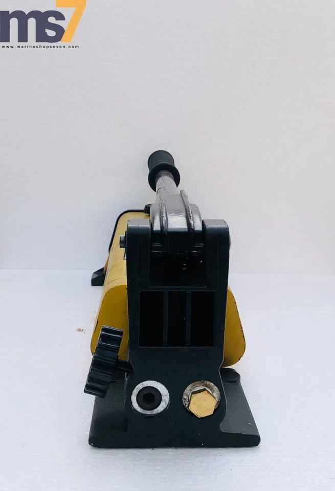 ENERPAC P802 HYDRAULIC HAND PUMP 2-SPEED 700 BAR/10,000 PSI - Image 4 of 4