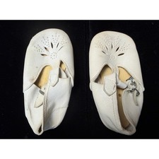 Vintage White Leather Baby Shoes T-Strap Perforated Floral Christening 4 Inch