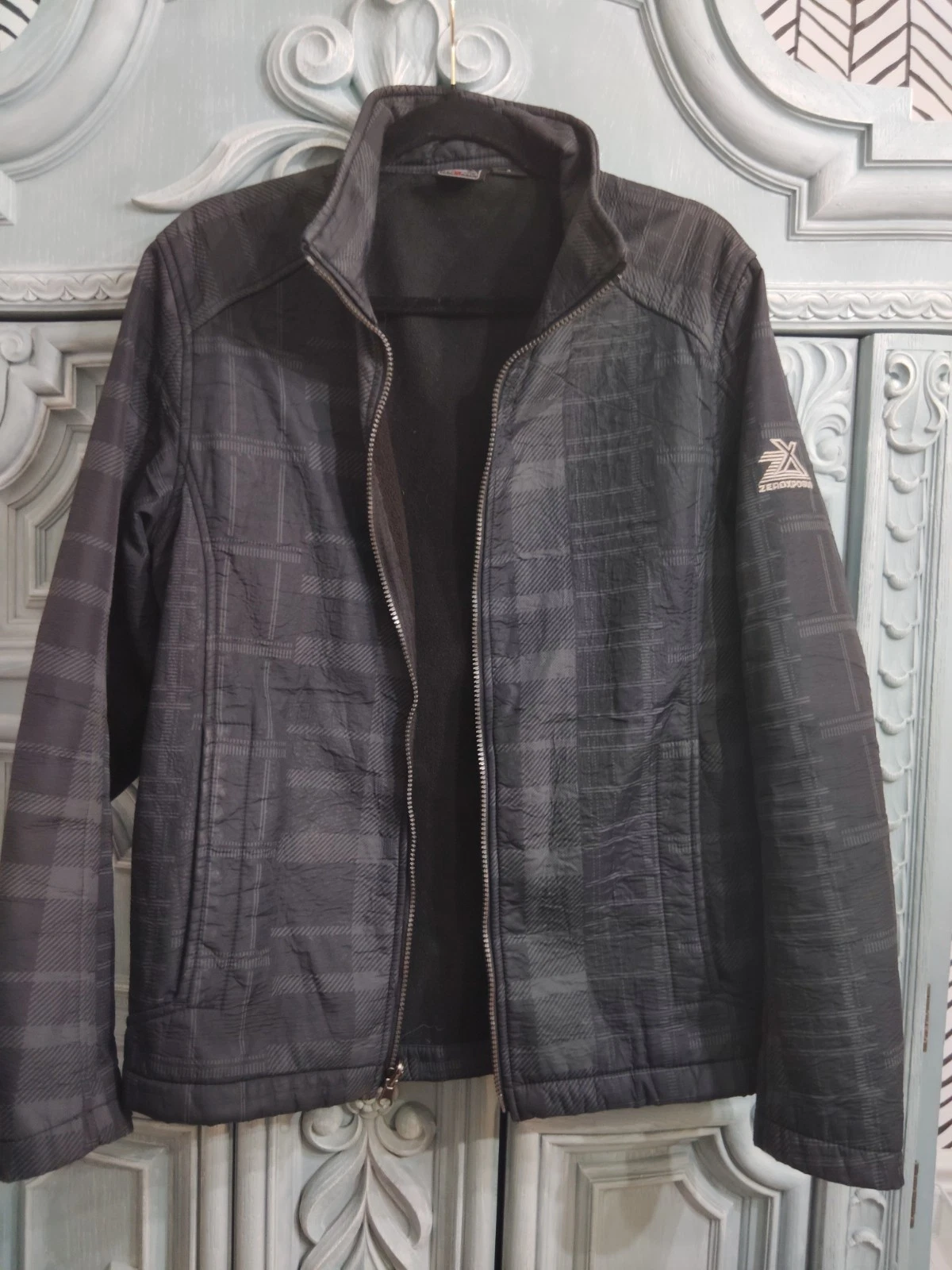 Zeroxposur Men’s Jacket Small Black Plaid Full Zip Fleece Lined Sleeve Patch
