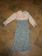 VIntage Girl's Long Sleeve Long Dress White Top Blue Floral Bottom O87