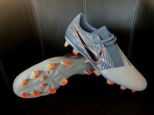 Nike Phantom Venom Academy TF Turf Football Shoe. Nike HR