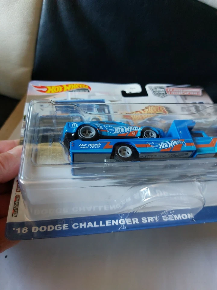 Hot wheels 1/64 🇨🇵 Team Transport 18 Dodge Challenger SRT Demon Retro Rig #30 - Photo 3/4