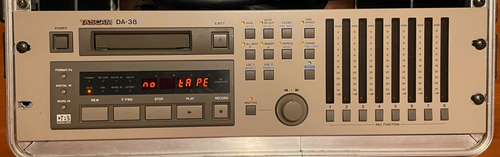 TASCAM DA-38 Digital Audio MULTITRACK Rack Mount RECORDER with SKB Case ...
