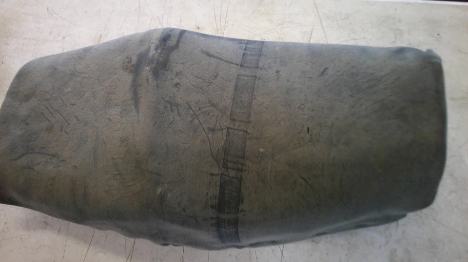 Sillín asiento trasero delantero Yamaha XS400 1980-1981 Foto 2 de 4