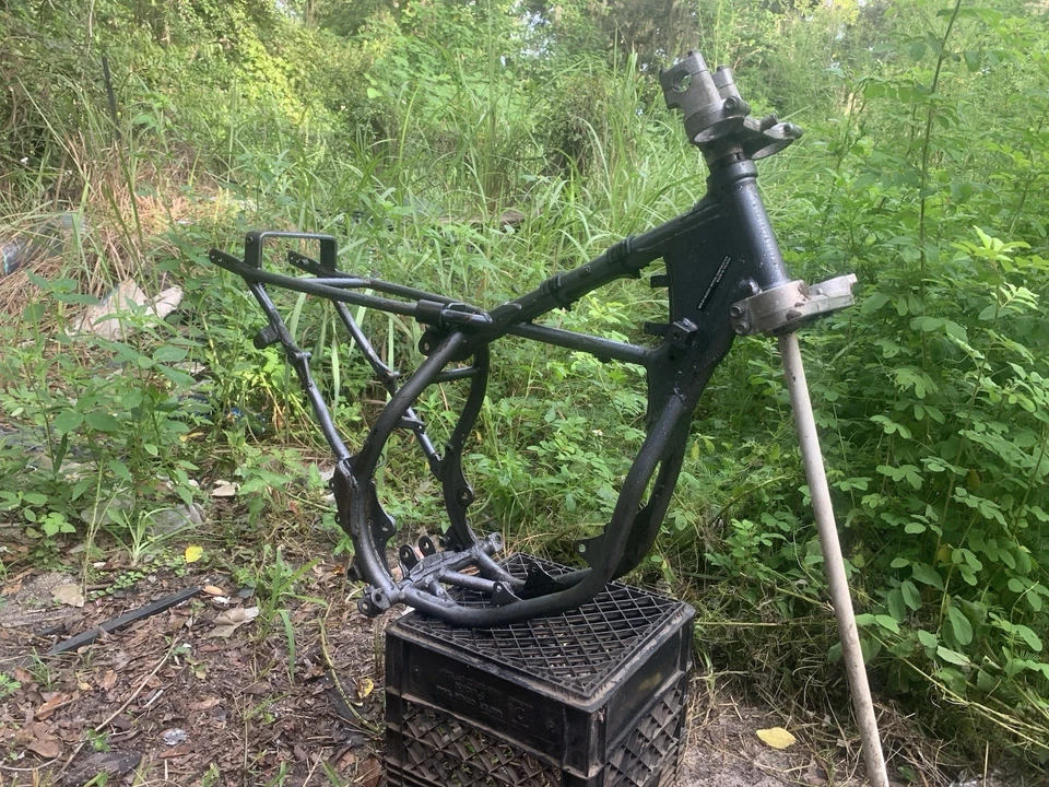 03 Suzuki RM85 RM 85 85L OEM cuadro principal chasis carrocería motor cuna 2003 Foto 2 de 4