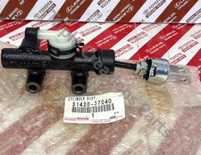 31420-37040 Genuine Toyota Cylinder Assy Clutch Master 3142037040 OEM