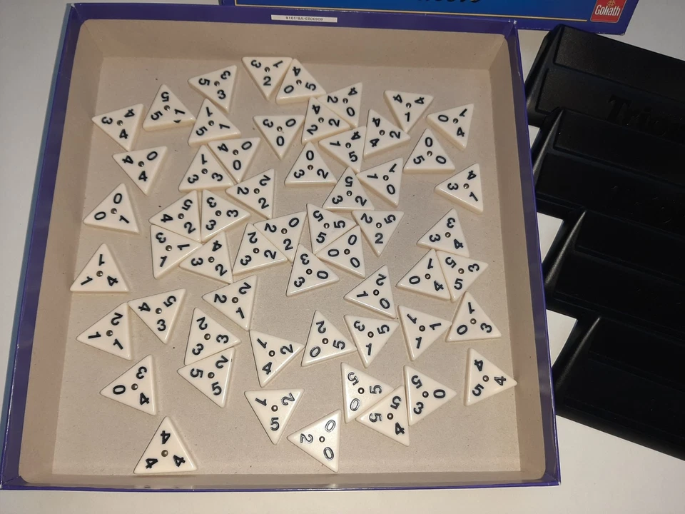 selten:  Triominos Classic Goliath Spiele Familienspiel massive Steine TOP - Bild 3 von 4