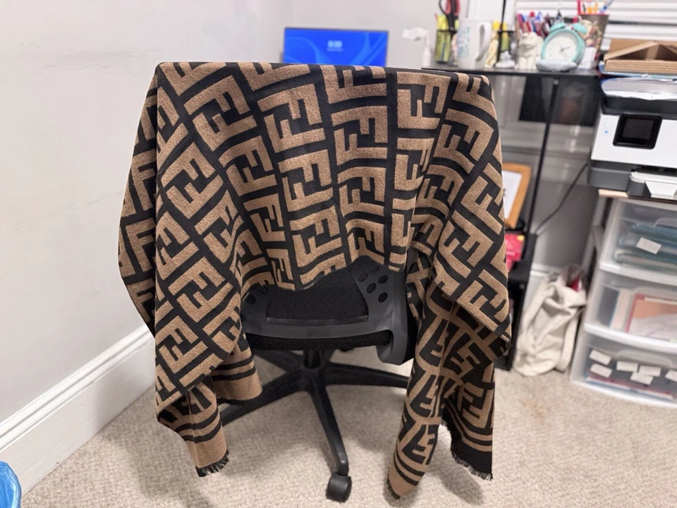 印花羊毛羊绒冬季围巾/披肩/Stole — 第 2/4 张图片