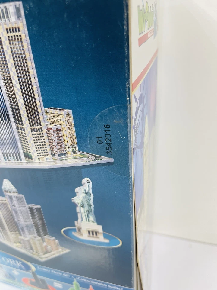 New Sealed Wrebbit puzzle 3D Puzzle New York Collection Financial, 925 pcs - Image 4 of 4