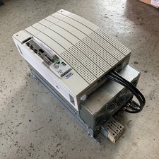 1x Lenze EVS9330-EP Servoregler + Lenze E82ZN...