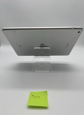 Apple iPad 6th Gen 32GB Silver WiFi Cracked Screen / Engraved