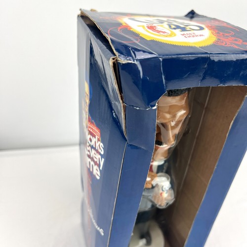 Billy Dee Williams Colt 45 Limited Edition Bobblehead 10" Tall in Box - Picture 4 of 18