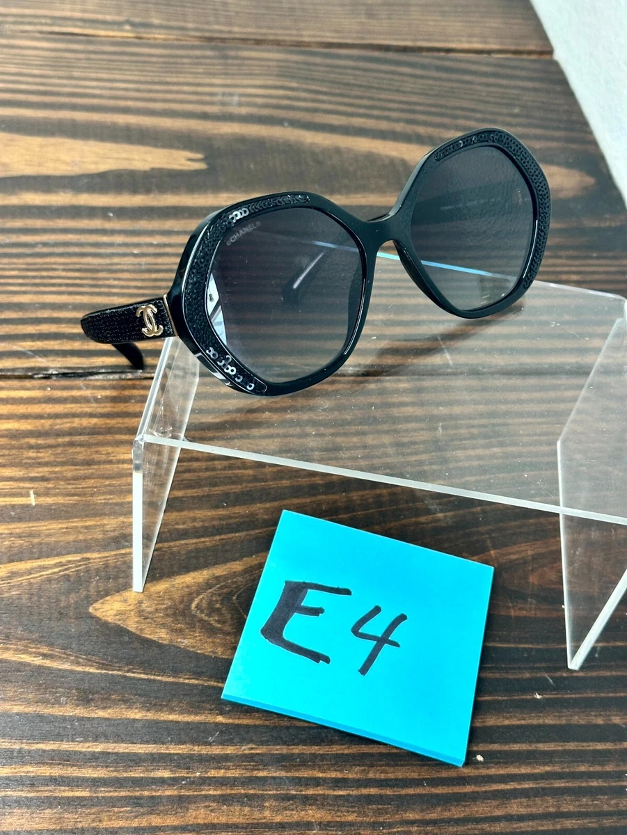 Chanel c.622/S6 5451 Polished Black Sunglasses Frame Sequin with Gray Lens CHANEL Sunglasses: Rectangle Sunglasses, acetate & metal  main image 3