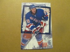 NHL New York Rangers Vintage 2001-02 #16 Mike York Team Logo Player Postcard