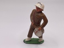 BARCLAY MANOIL LEAD TOY SOLDIER WITH DRUM 107