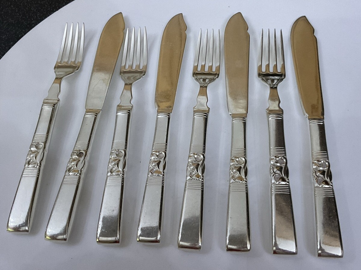 Oneida Community Silver Plate MORNING STAR Dinner Knives Eaters