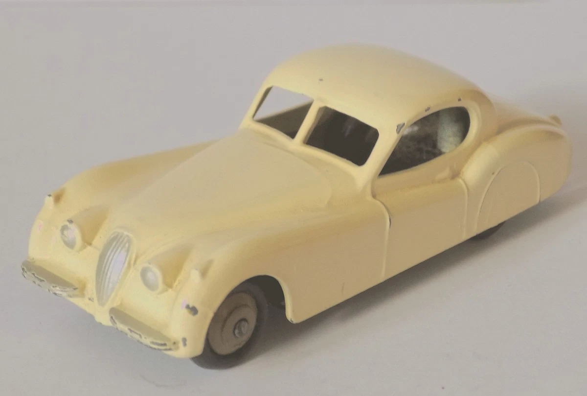 Dinky Toys GB 157 Jaguar Verte - Échelle 1/43 - Très Bon état, Sans Boîte