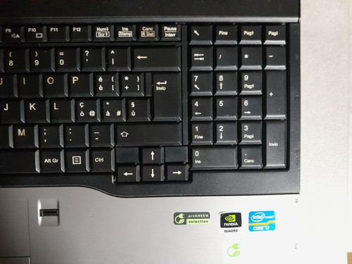 Fujitsu Celsius H720 - Core i7-3630QM, 8 GB DDR3 RAM, 512 GB SSD - Foto 5 di 11