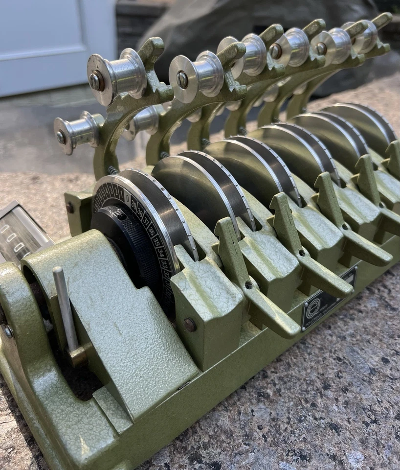 Vintage Ediquip Moviola Modelo 1036 16mm filme 6 gangues sincronizador de filme com contador - Imagem 2 de 4