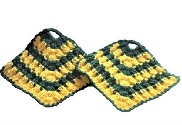 Topflappen In Der Farbe Gelb - GrüN Gestreift-image