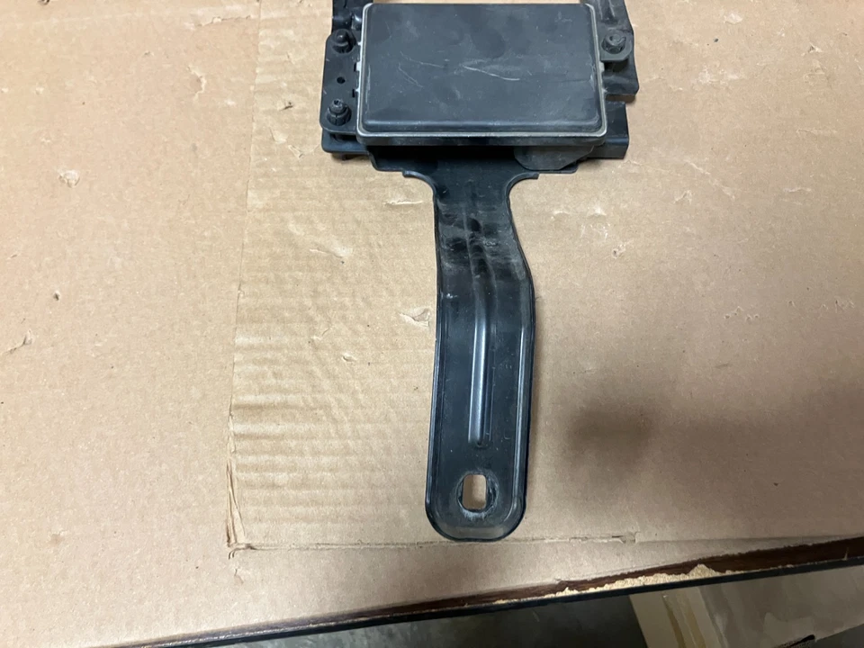 2015-2021 HYUNDAI TUCSON CRUISE CONTROL DISTANCE SENSOR MODULE OEM 3432A-0051TR - Imagem 4 de 4