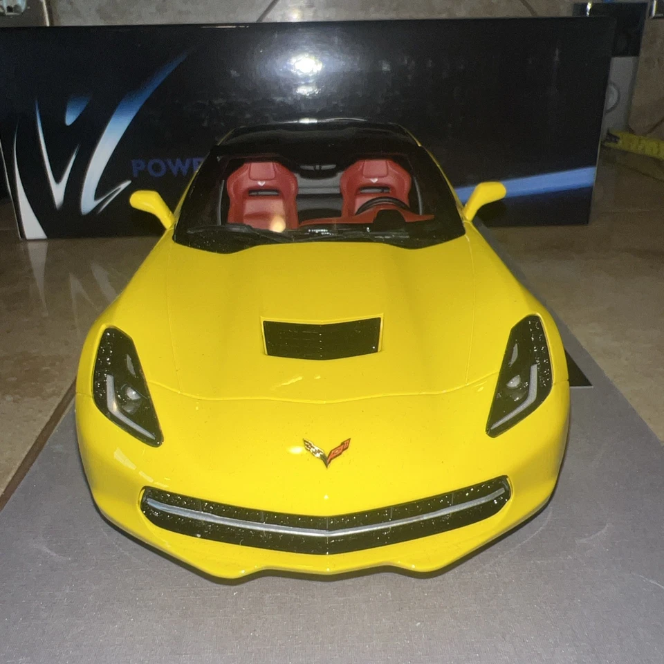 MODELOS BBR 1/18 **RARO** CORBETA CHEVY C7 AMARILLO VELOCIDAD. Solo 10 HECHOS Foto 3 de 4
