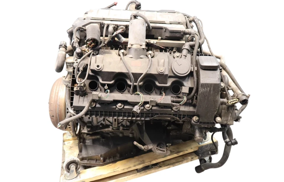 04-05 Conjunto de motor BMW 645Ci 745i 4,4 L V8 N62 132 k millas OEM Foto 4 de 4