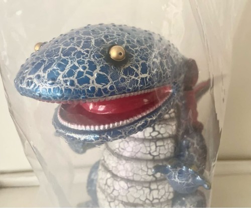Pintura especial para grietas Hanzagi Giant Salamander Kaiju de Painternet x Sunplaza - Imagen 2 de 10