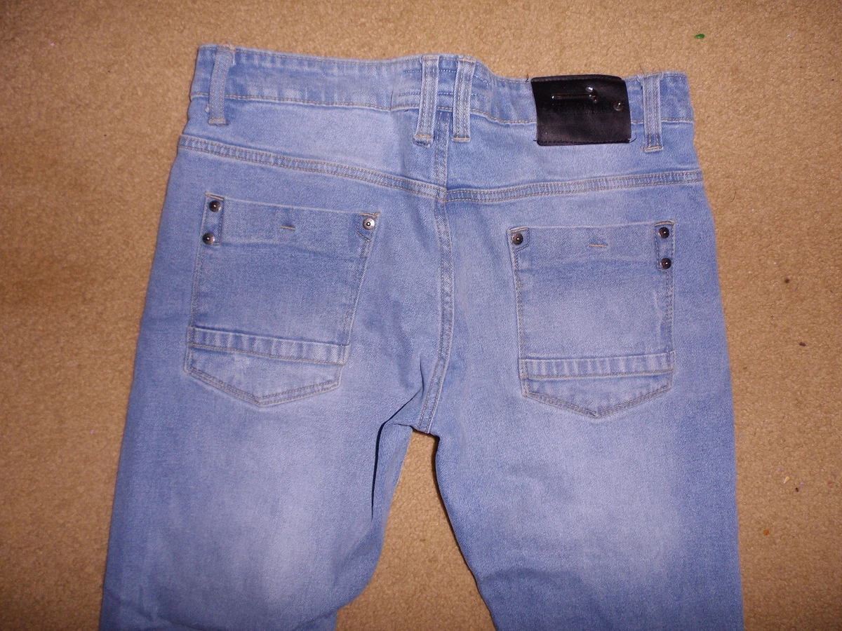 Buckle jeans best sale ripped