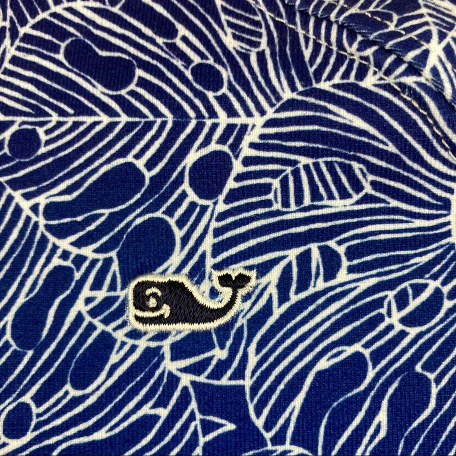 Vineyard vines patterned performance track jacket - image 7