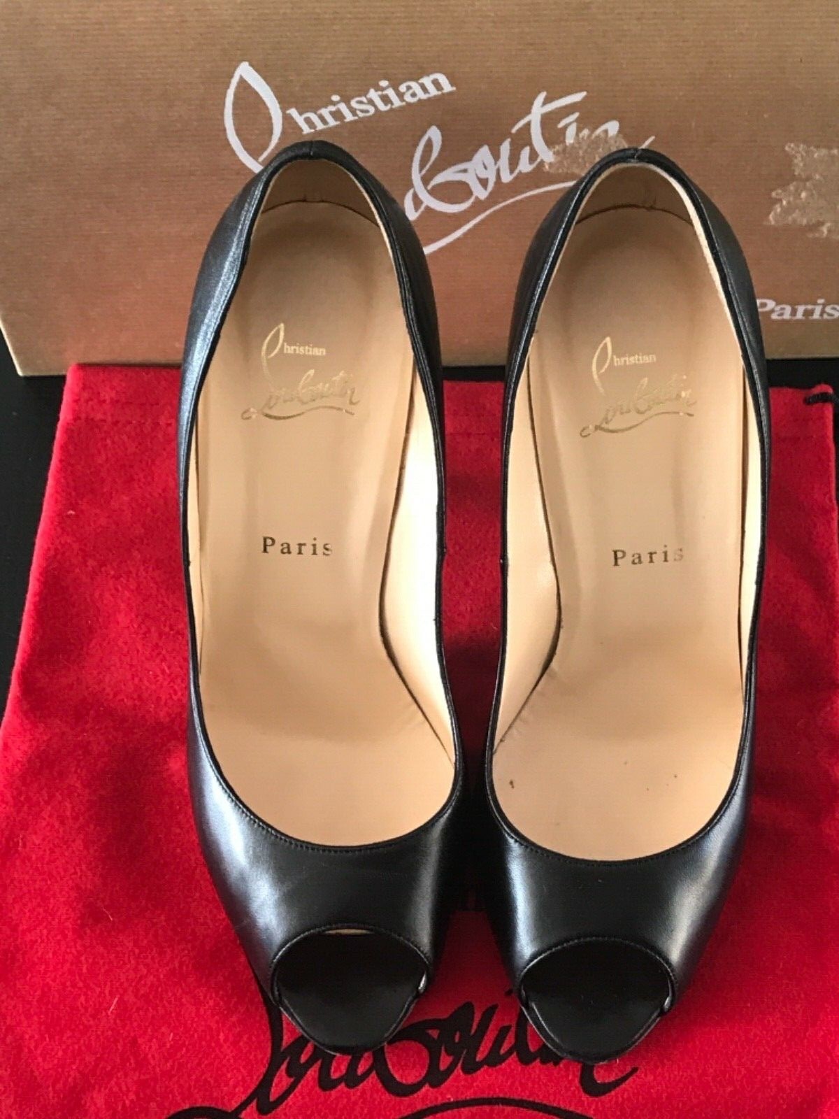 Christian Louboutin Classic Black Pumps size 39 Gem