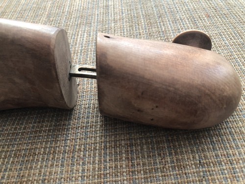 Hinged Wooden Shoe Stay Vintage Form - Stretcher -Tree - 40s-50s? Craft Decor - Picture 5 of 5