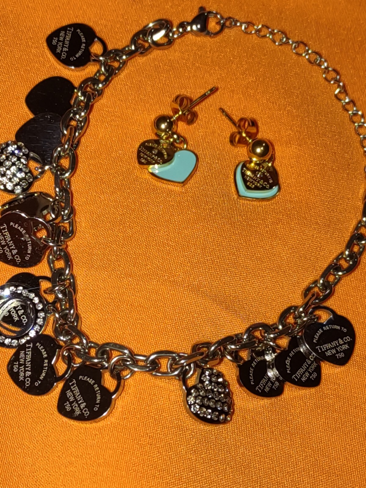 Tiffany bracelet and earrings, they look beautiful.