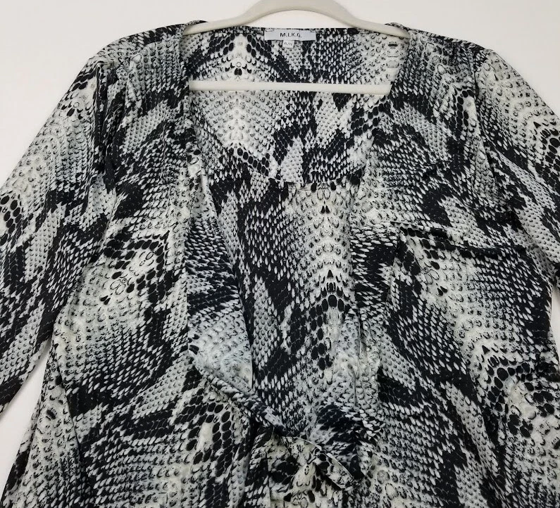 M.I.K.O. Blusa Para Mujer XL Negra Gris Piel de Serpiente Cuello Redondo Manga 3/4 Elástica Top Foto 2 de 4