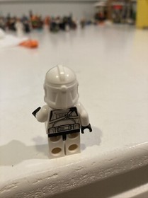 LEGO Star Wars Legends Clone Trooper Gunner Minifigure (75182) sw0837