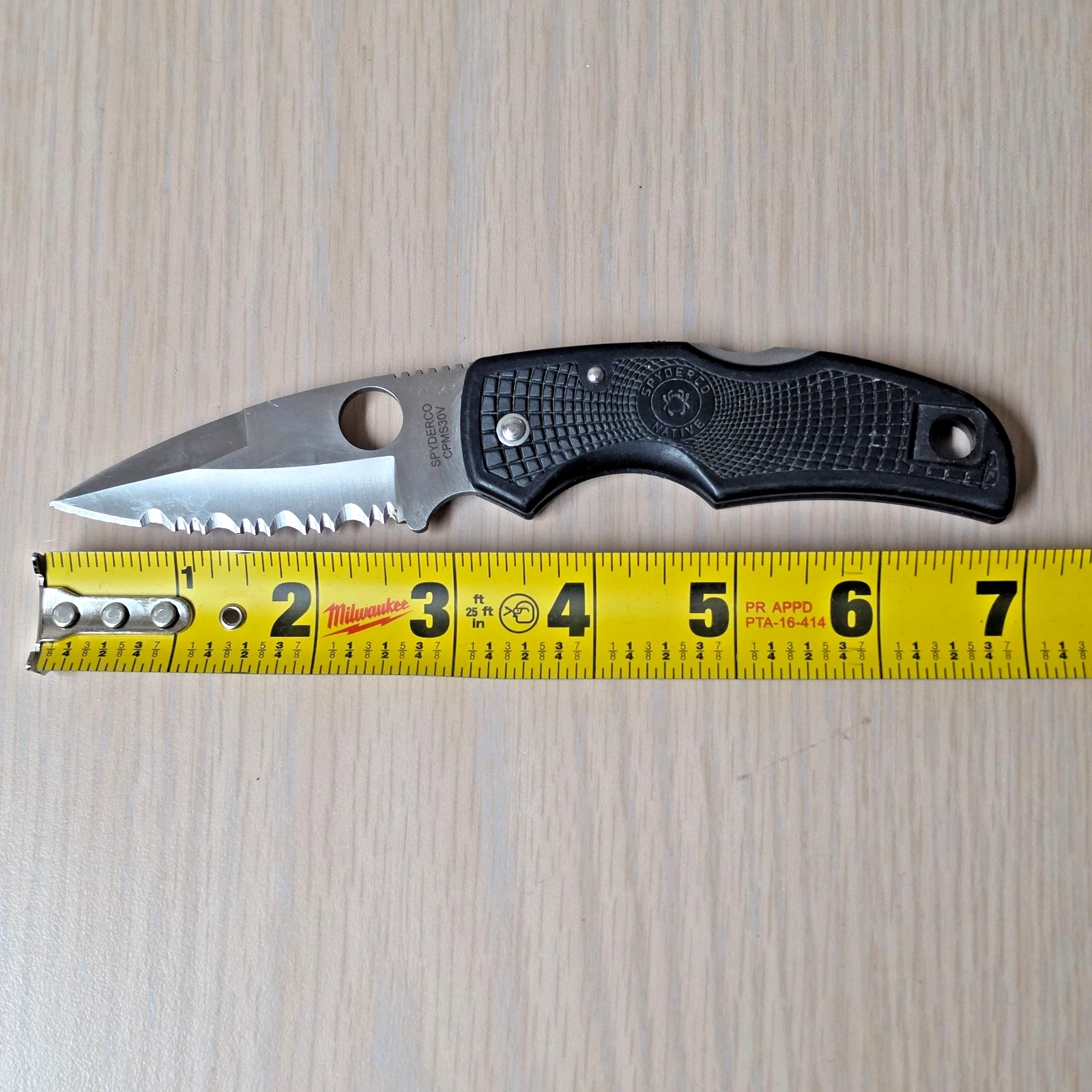 RARE 1st GEN Spyderco Native CPM S30V FRN Black Serrated Folding Pocket Knife
Opens in a new window