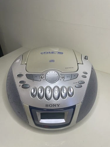 Sony CFD-E75 Portable Boombox CD Player AM/FM Radio Cassette Working Vtg Silver
