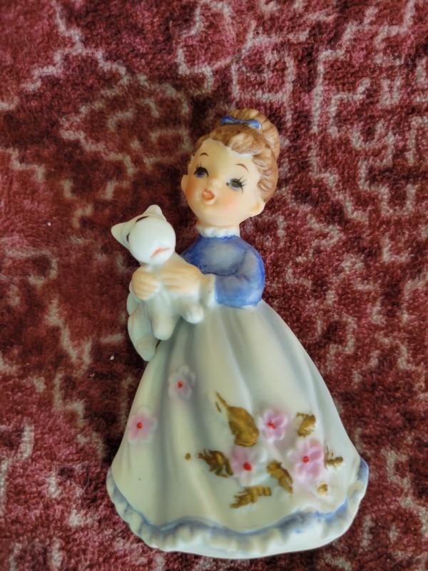 Vintage Lefton Norcrest Napco Girl Figurine Dog Charming Kitschy 5490 Bisque