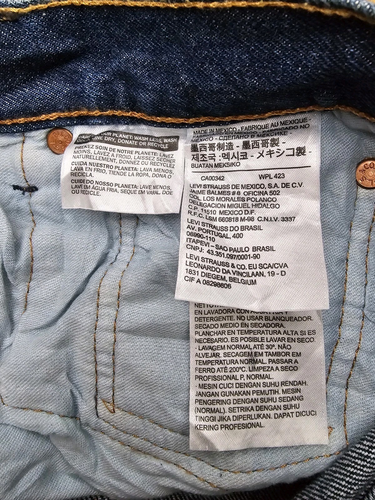 Levi's 501 Original Straight Leg Jeans Blue Denim W33 L36 Mens Button Fly image 7
