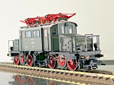 BR E 70.2 (Z.B. 2x2/2) - MÄRKLIN 37483 - DB - H0 - DCC - MFX - NEU! (AD-5300)