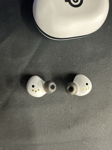 SteelSeries Arctis GameBuds Gaming Earbuds No Dongle - Picture 2 of 7