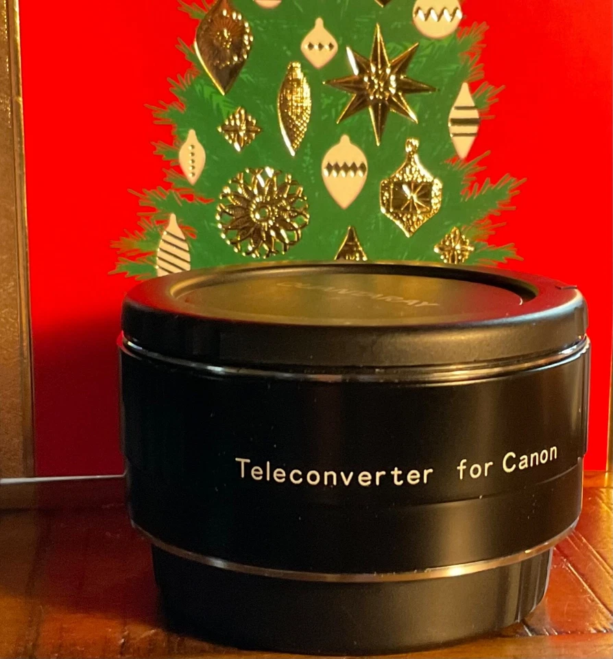 Quantaray 2X AF Teleconverter for Canon with 2 Caps USED  - Image 4 of 4